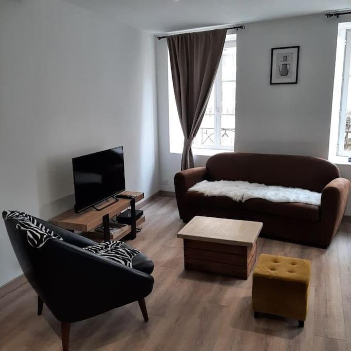 Maison de ville Vic-le-Comte Extérieur photo